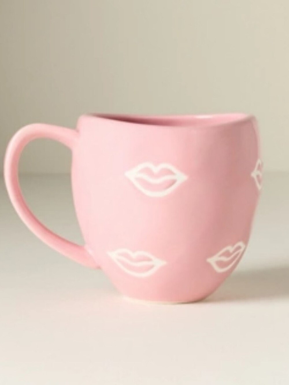 NWT Vida Icon Mug - Valentine's Edition